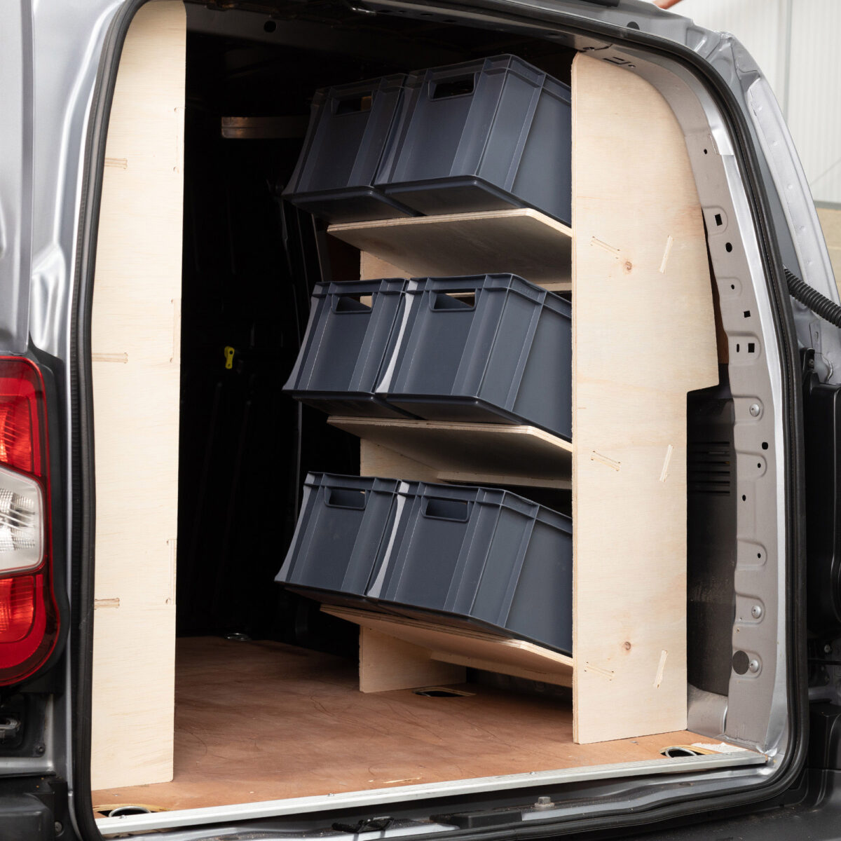 Renault Kangoo L1 (ML) 2022+ doppelte Regale hinten – Bild 4