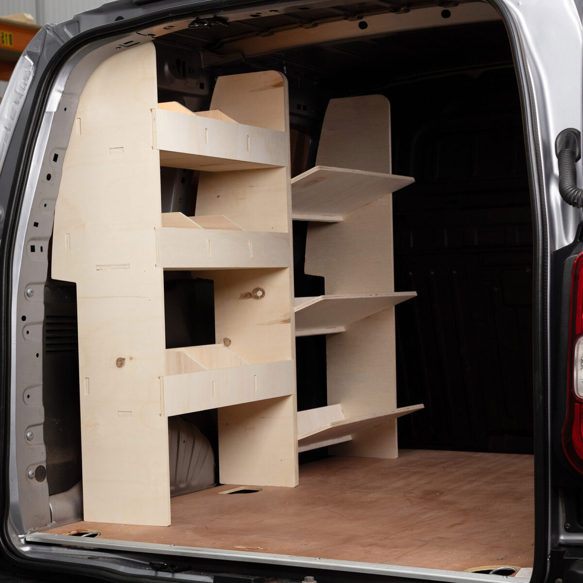 Renault Kangoo L1 (ML) 2022+ komplette Fahrerseite Regal – Bild 5