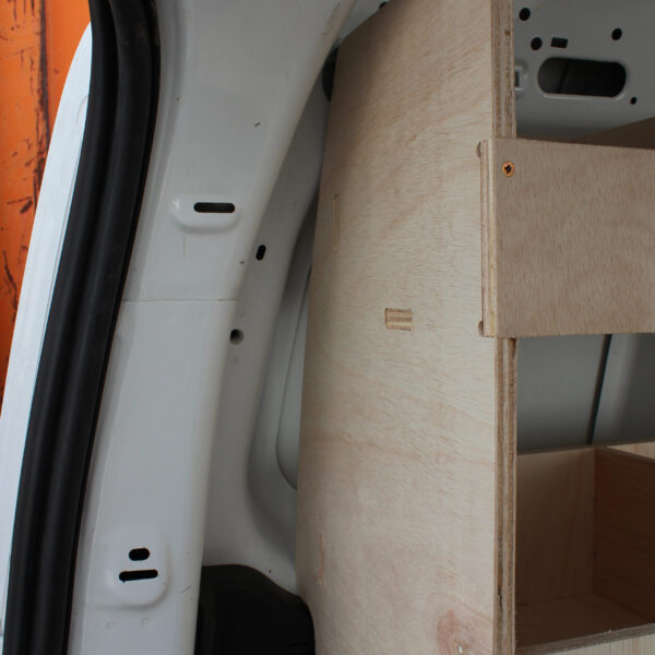 Ford Transit Courier 2014-23 Regal Fahrerseite – Bild 6